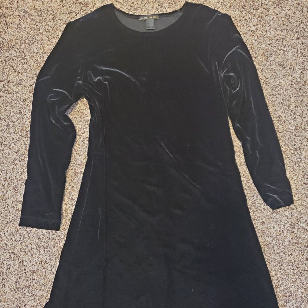 Women's Black Velvet Long Sleeved Dress, Size 12